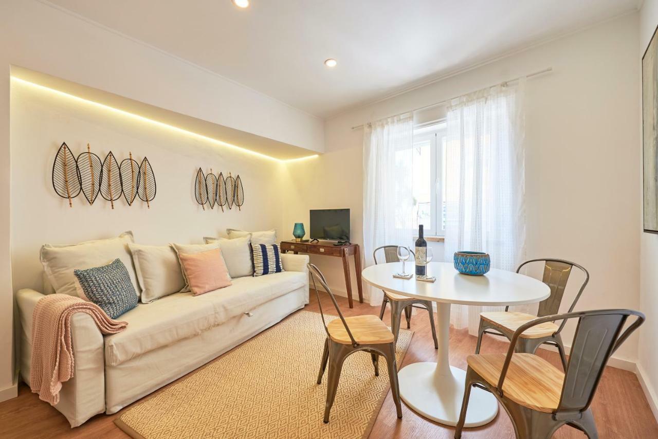 Belém Light Filled Apartment, By Timecooler Appartement